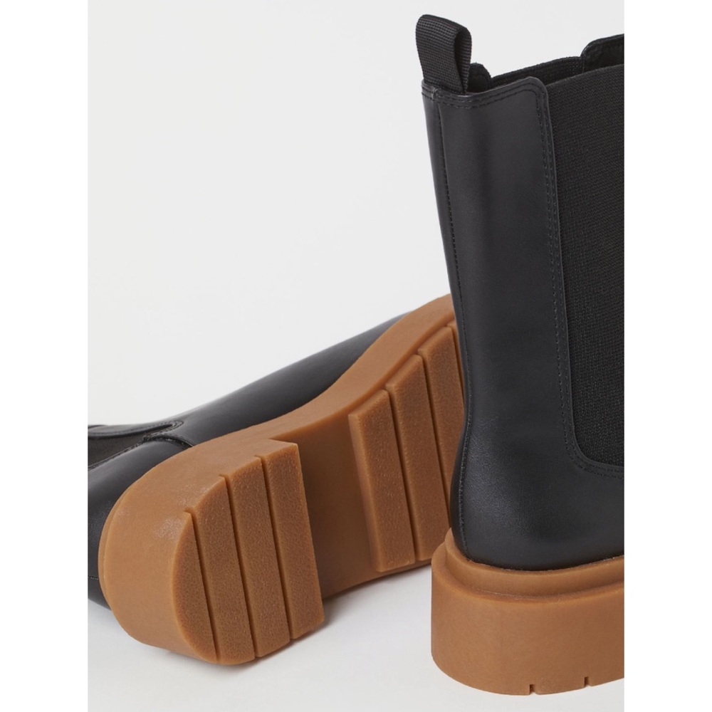 H&M Platform Chelsea Boot - Picture 8 of 16